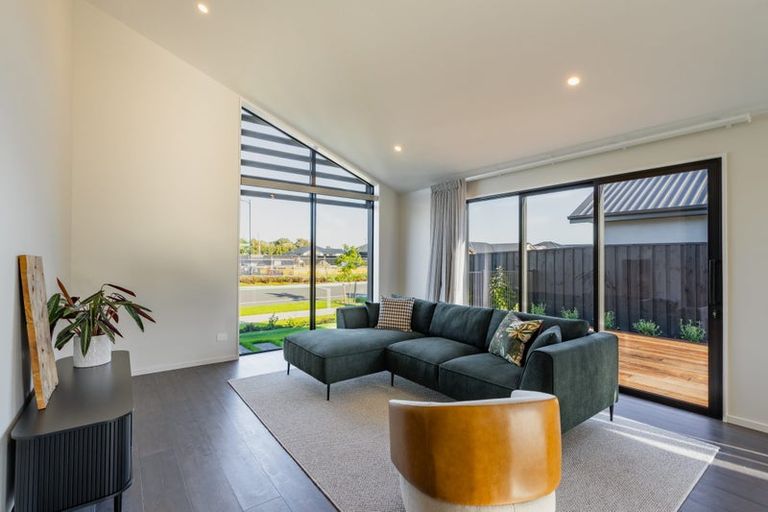 Photo of property in 8 Homestead Drive, Rangiora, 7400