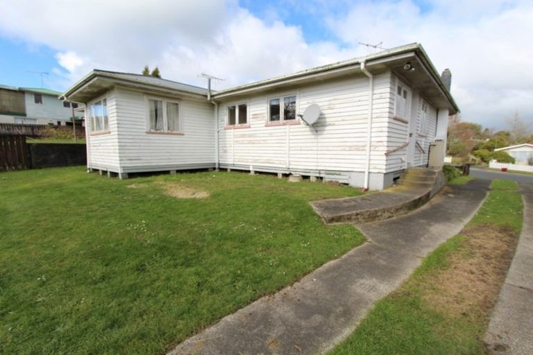 Photo of property in 8 Dee Street, Tokoroa, 3420