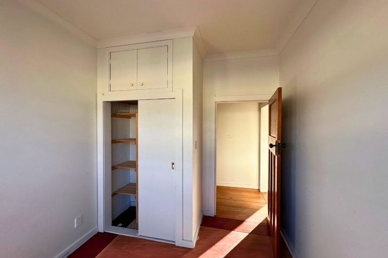 Photo of property in 9 Elizabeth Street, Moera, Lower Hutt, 5010