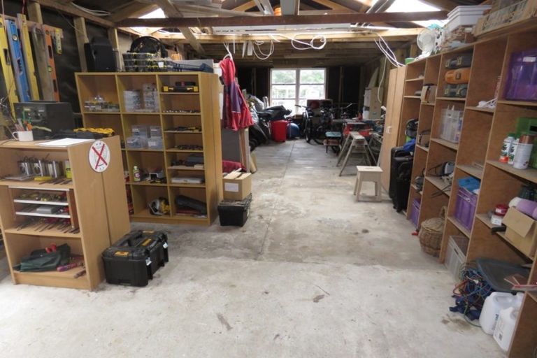 Photo of property in 137 Brougham Street, Westport, 7825