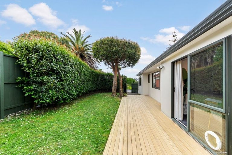 Photo of property in 314 Triangle Road, Massey, Auckland, 0614