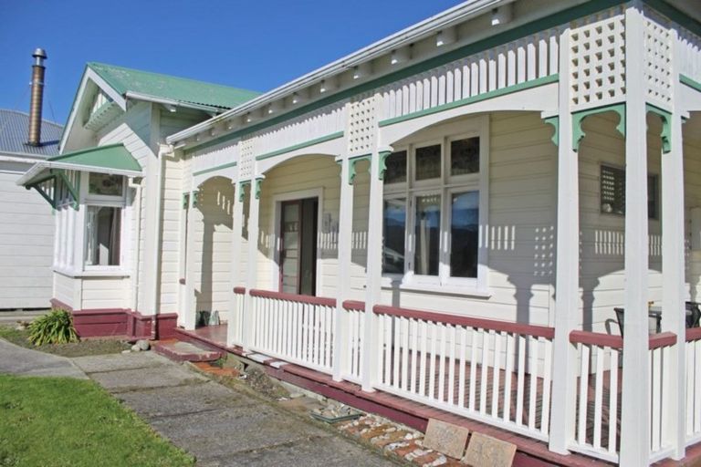 Photo of property in 62 Romilly Street, Westport, 7825