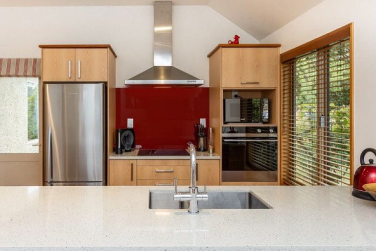 Photo of property in Te Mata Residential Estate, 1/225 Te Mata Road, Havelock North, 4130