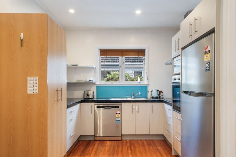 Photo of property in 18 Mcparland Street, Ebdentown, Upper Hutt, 5018