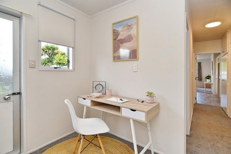 Photo of property in 1/24a Medina Crescent, Parklands, Christchurch, 8083