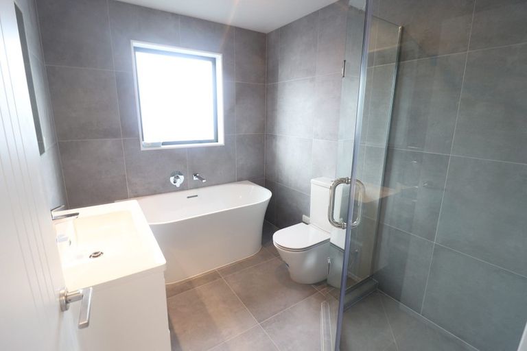 Photo of property in 16 Thomas Rielly Avenue, Hobsonville, Auckland, 0616