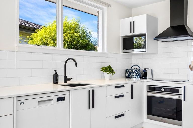 Photo of property in 1/98 Perry Street, Papanui, Christchurch, 8053