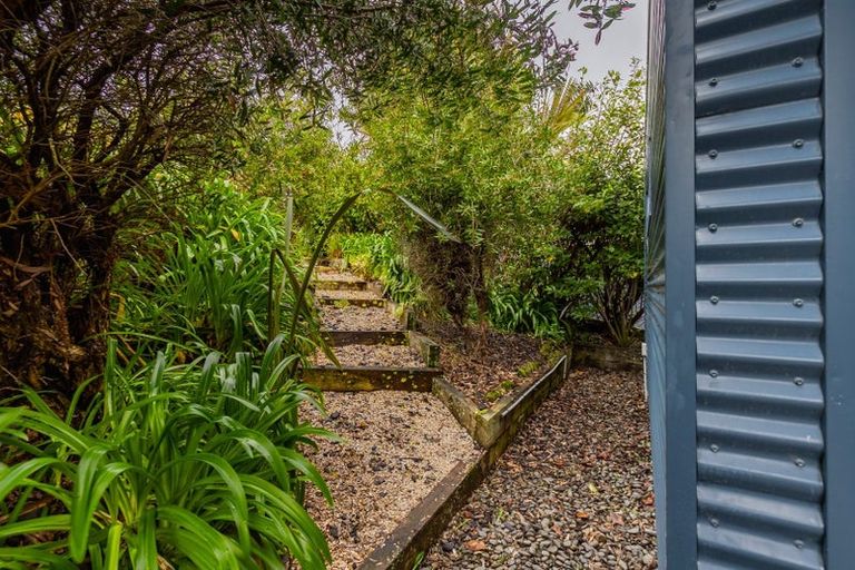 Photo of property in 48 Kotare Street, Waikanae, 5036