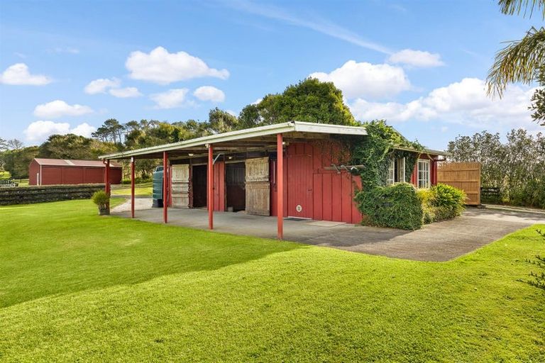 Photo of property in 145 Hanham Road, Kumeu, 0891
