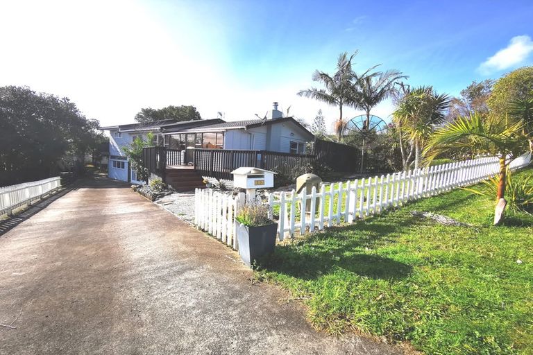 Photo of property in 17 Dolbear Street, Titirangi, Auckland, 0604