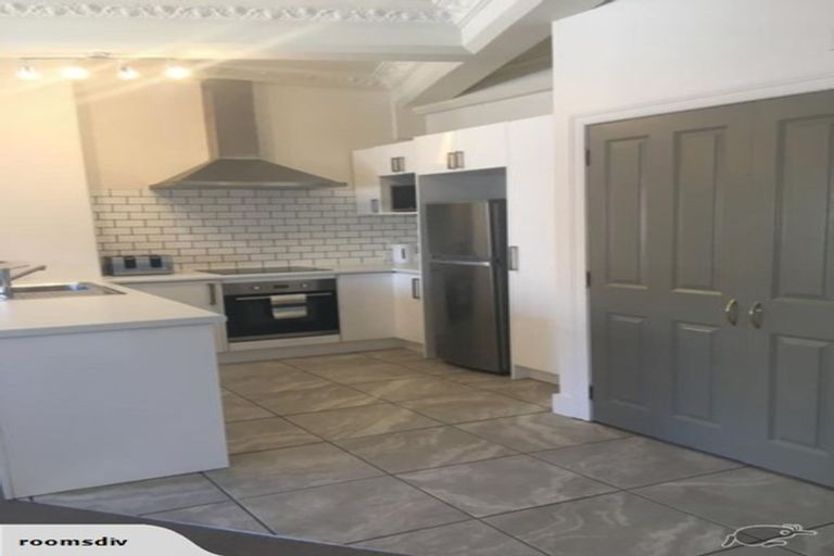 Photo of property in Old Bnz Chambers, 3/79 Manners Street, Te Aro, Wellington, 6011