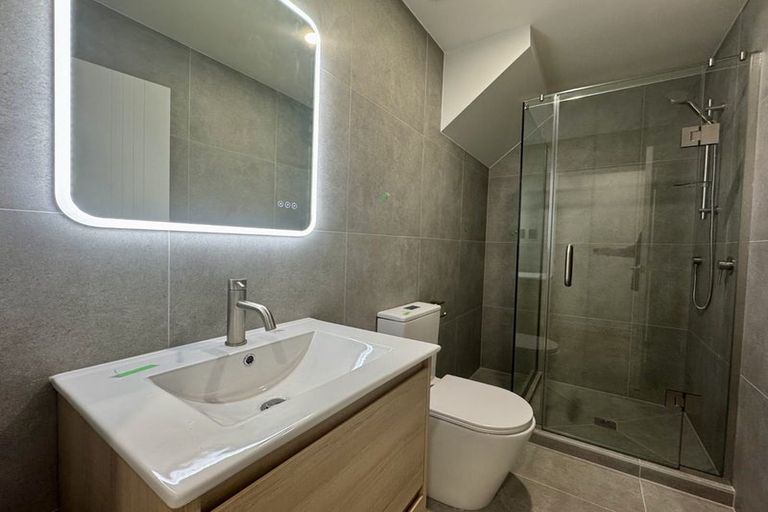 Photo of property in 7/399 Massey Road, Mangere East, Auckland, 2024