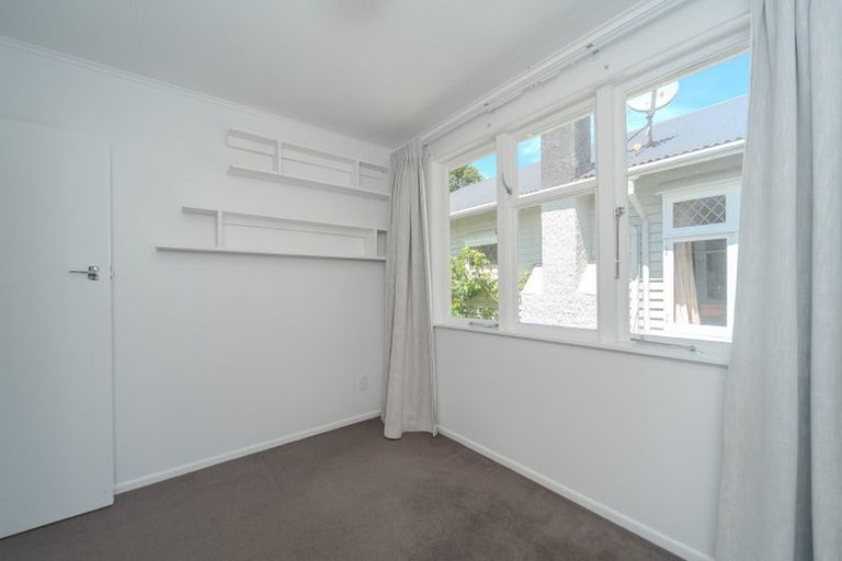 Photo of property in 6 Curtis Street, Northland, Wellington, 6012