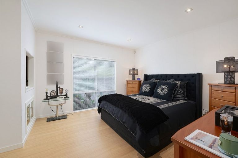 Photo of property in 7 Burgundy Park Avenue, Henderson, Auckland, 0612
