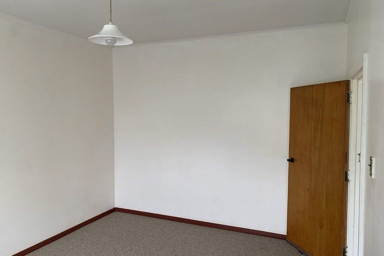 Photo of property in 32 Riley Crescent, Woolston, Christchurch, 8023