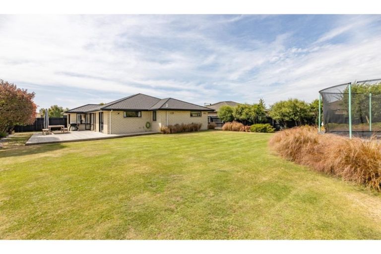 Photo of property in 26 Rochester Crescent, Rolleston, 7614