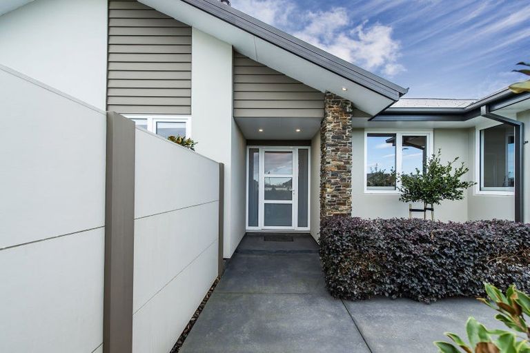 Photo of property in 1 Merlewood Road, Prebbleton, 7604