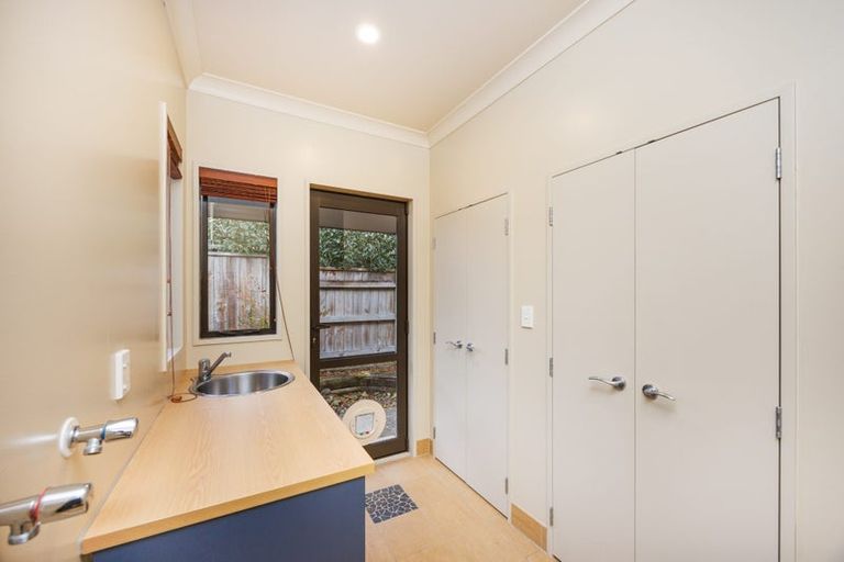 Photo of property in 37 Abby Road, Fitzherbert, Palmerston North, 4410