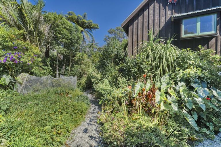 Photo of property in 42 Gibbs Road, Collingwood, 7073