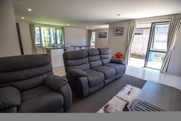 Photo of property in 12 Manuka Road, Huntly, 3700