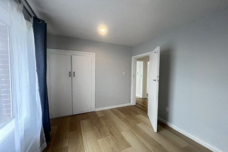 Photo of property in 60 Peer Street, Upper Riccarton, Christchurch, 8041