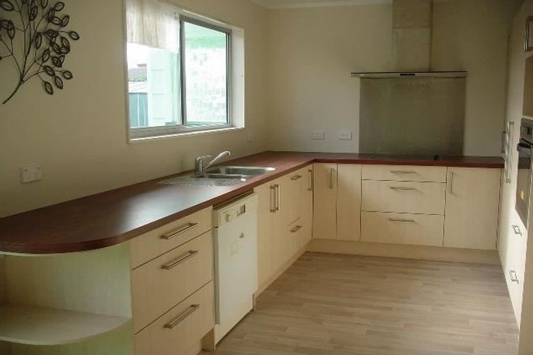 Photo of property in 24 Fife Crescent, Tamatea, Napier, 4112
