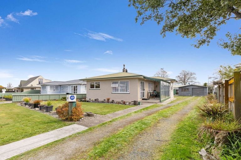 Photo of property in 38 Tennyson Crescent, Stoke, Nelson, 7011