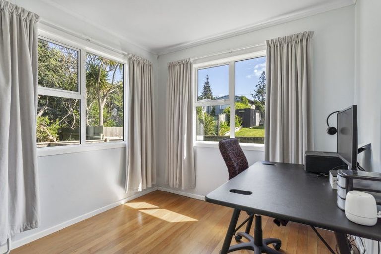 Photo of property in 4 Kowhai Street, Otaki Beach, Otaki, 5512