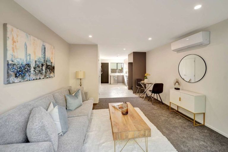 Photo of property in 24 Baumea Rise, Massey, Auckland, 0614