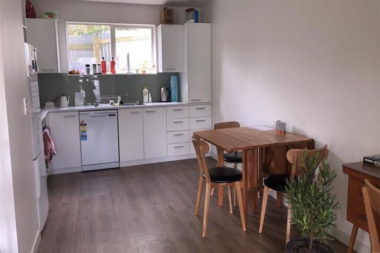 Photo of property in 21u4 Luxford Street, Berhampore, Wellington, 6023