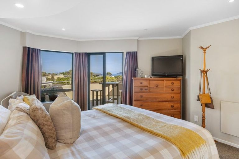 Photo of property in 11 Webber Street, Paraparaumu Beach, Paraparaumu, 5032