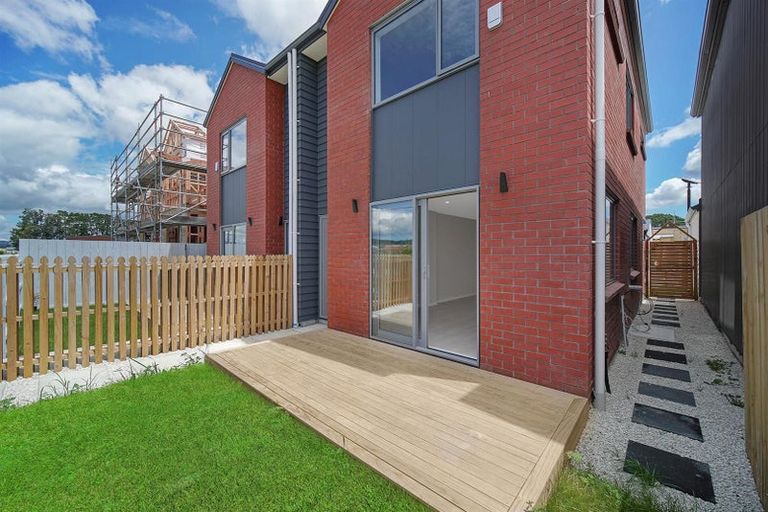 Photo of property in 73 Kaha Road, Papakura, 2110