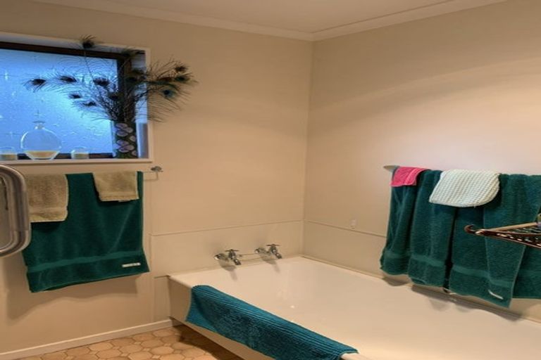 Photo of property in 12a Signal Street, Marton, 4710