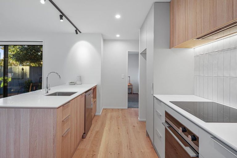 Photo of property in 1/62 Derby Street, St Albans, Christchurch, 8014