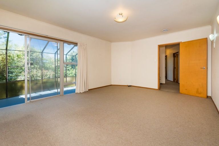 Photo of property in 1/285 Sunset Road, Sunnynook, Auckland, 0632