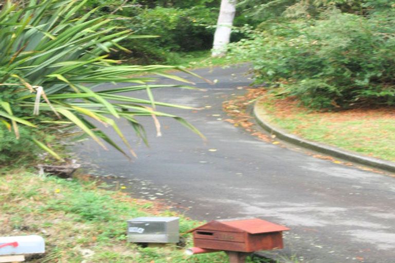 Photo of property in 110 Wyndham Road, Pinehaven, Upper Hutt, 5019