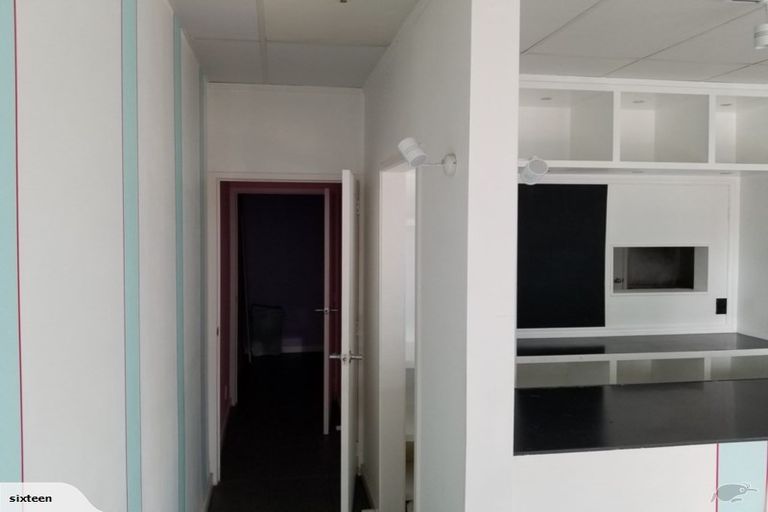 Photo of property in 4/80 Gunner Drive, Te Atatu Peninsula, Auckland, 0610