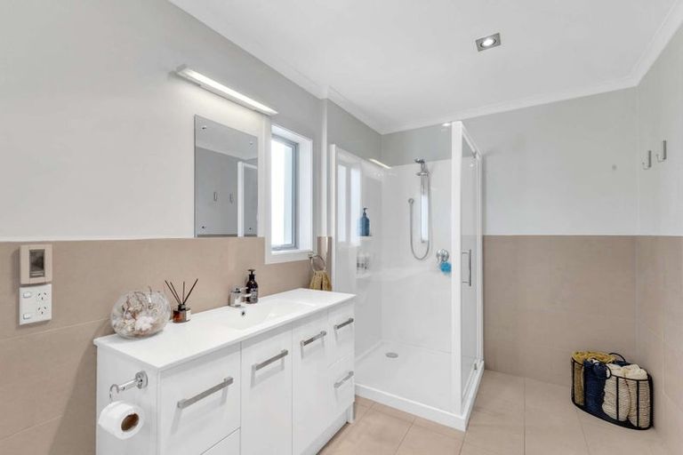 Photo of property in 351 Henwood Road, Hillsborough, New Plymouth, 4372