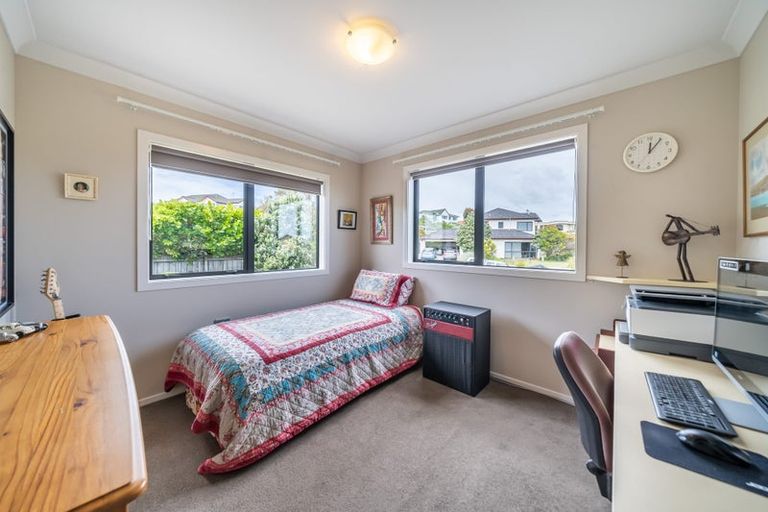 Photo of property in 24 The Masthead, Whitby, Porirua, 5024