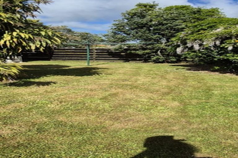 Photo of property in 1 Koromiko Place, Waiuku, 2123