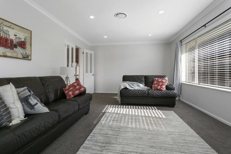 Photo of property in 15 Oaklands Drive, Cambridge, 3434