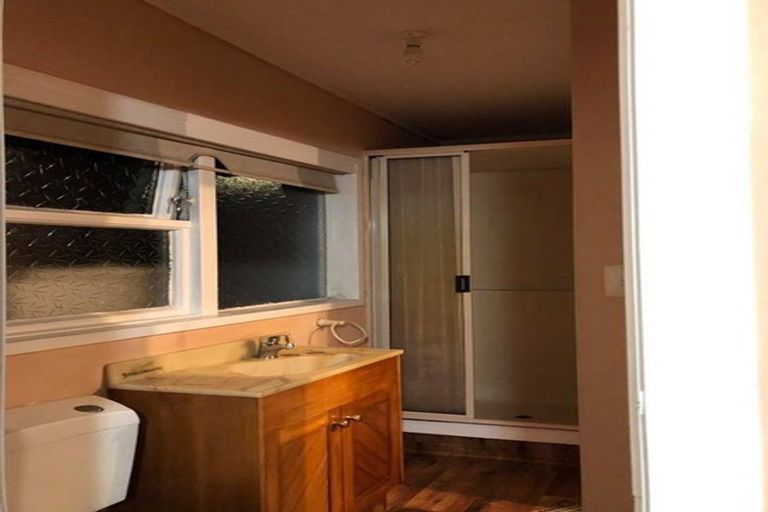 Photo of property in 1 Earp Street, Johnsonville, Wellington, 6037