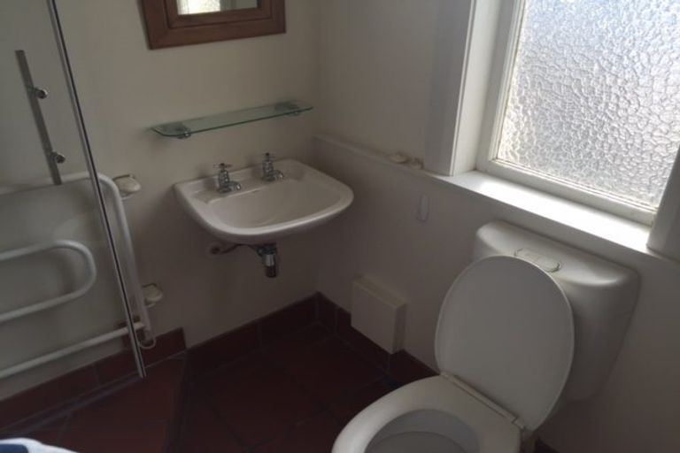 Photo of property in Chatsworth Flats, 23u5 Pirie Street, Mount Victoria, Wellington, 6011