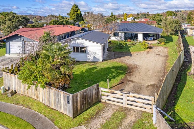 Photo of property in 3 Photinia Place, Aramoho, Whanganui, 4500