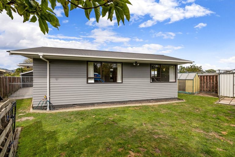 Photo of property in 92 Rowley Avenue, Hoon Hay, Christchurch, 8025