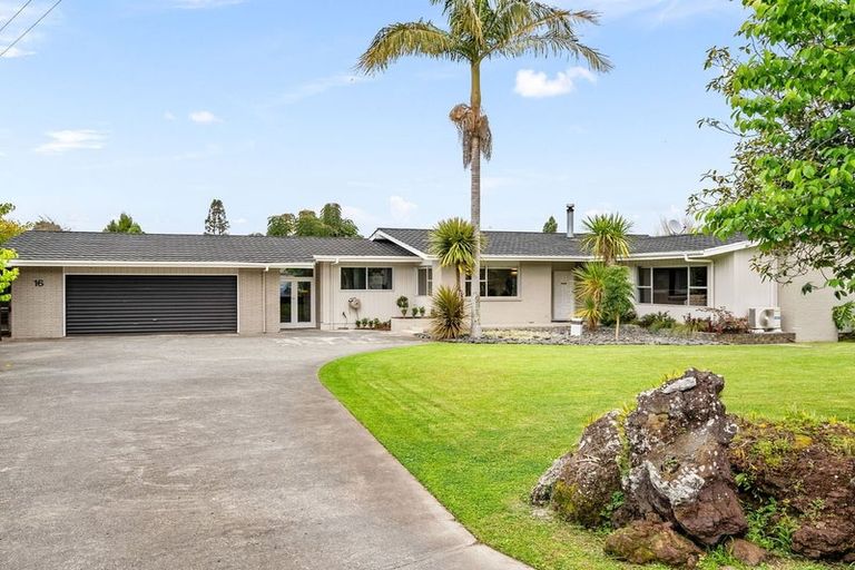 Photo of property in 16 Sierra Avenue, Te Kamo, Whangarei, 0112