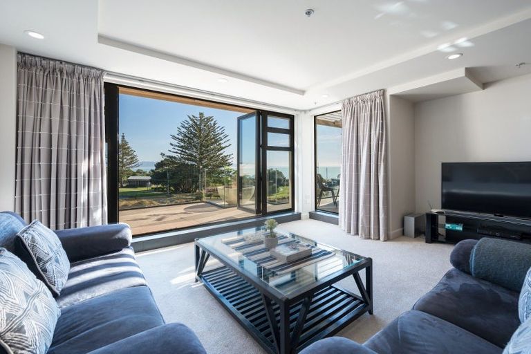 Photo of property in 1/7 Bisley Avenue, Moana, Nelson, 7011