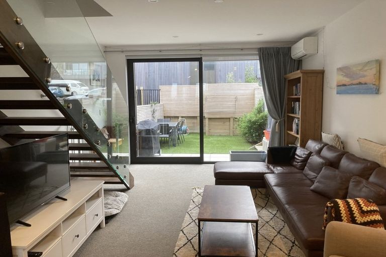 Photo of property in 20u3 Trent Street, Island Bay, Wellington, 6023