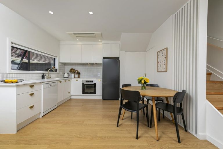 Photo of property in 70a Neil Avenue, Te Atatu Peninsula, Auckland, 0610