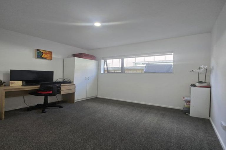 Photo of property in 45 Black Beech Crescent, Takanini, 2110